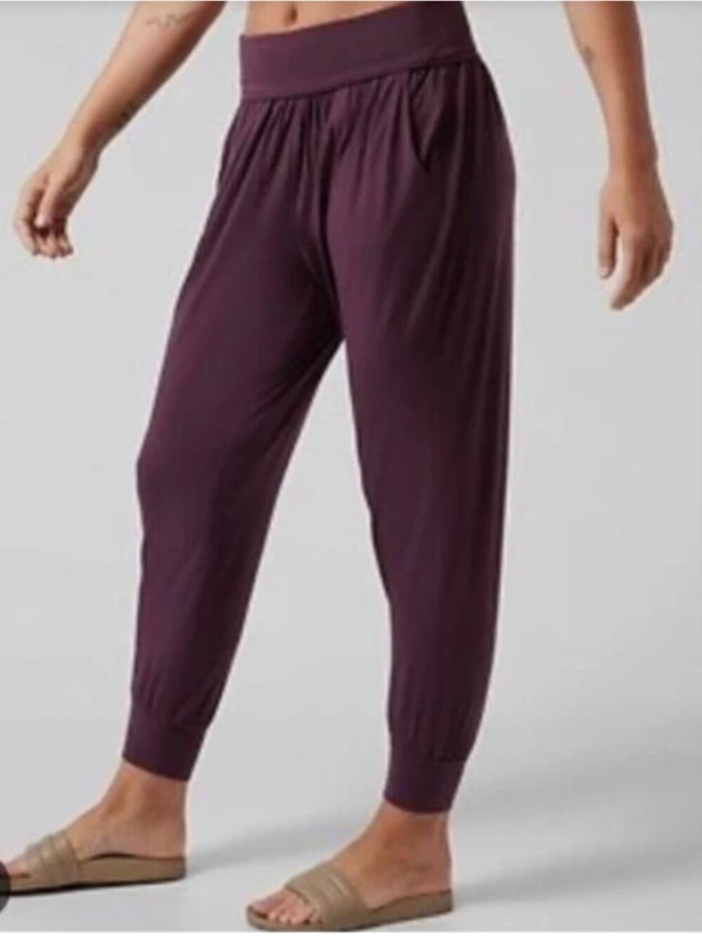 💜 Athleta Studio Jogger Pants — Maroon/Plum | Size XS/T